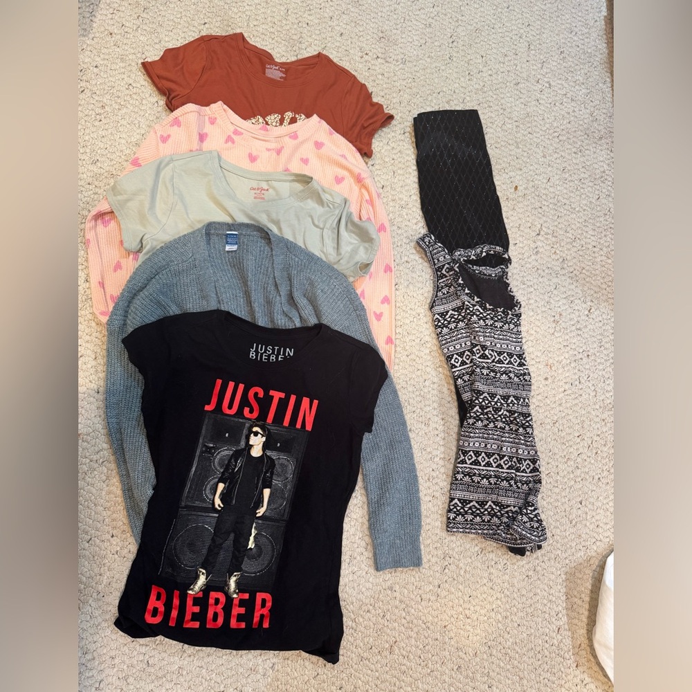 Lots of size 13/14 clothes